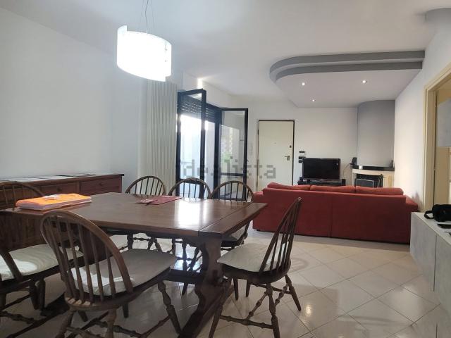 Appartamento in vendita di 130 m² in Via San Paterniano, 42