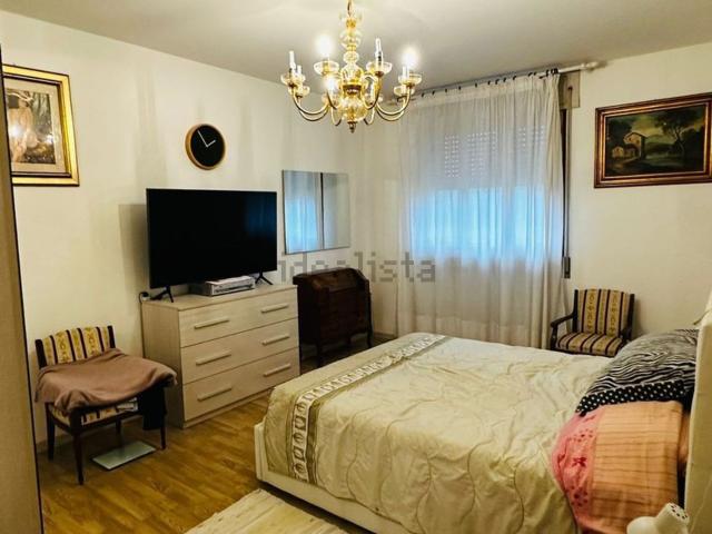 Appartamento in vendita di 130 m² in Via Sant&apos  Ambrogio di Fiera