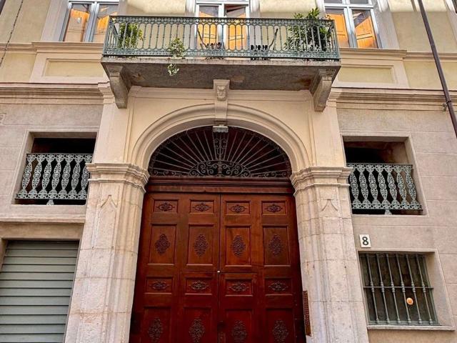 Appartamento in vendita di 130 m² in Via Santa Chiara, 8