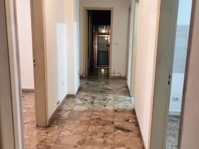 Appartamento in vendita di 130 m² in Via Sbarre Superiori
