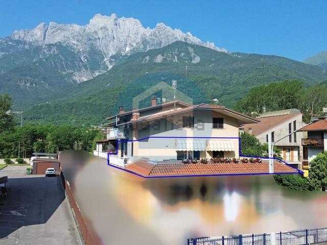 Appartamento in vendita di 130 m² in Via Sebastiano Briscioli