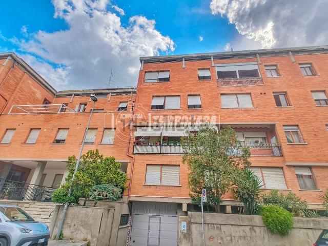 Appartamento in vendita di 130 m² in Via Senigallia, 16
