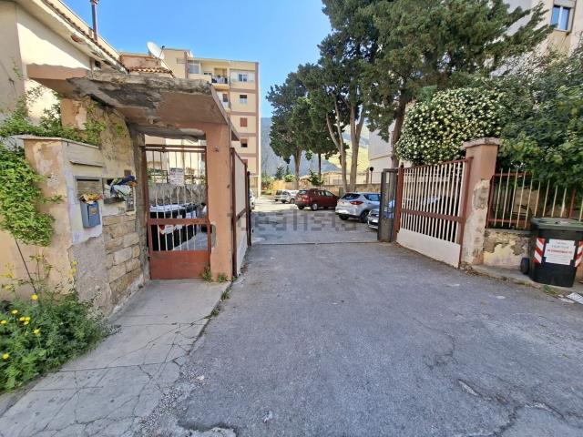 Appartamento in vendita di 130 m² in Via Sferracavallo, 109