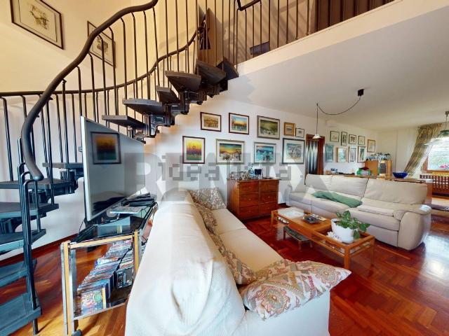 Appartamento in vendita di 130 m² in Via Sicilia, 63