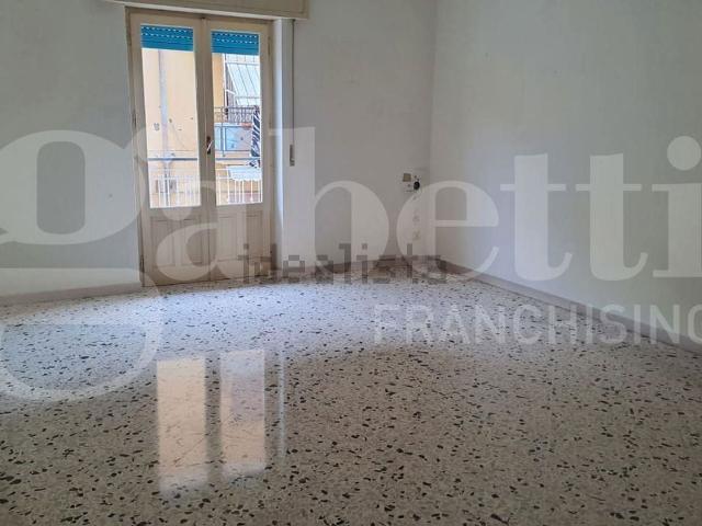 Appartamento in vendita di 130 m² in Via P. Gagliardo, 27