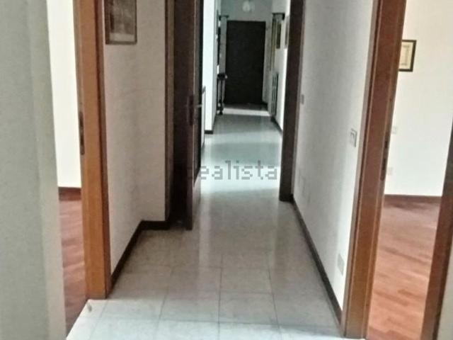 Appartamento in vendita di 130 m² in Via Poggioletto