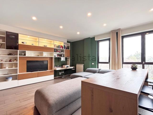 Appartamento in vendita di 130 m² in Via Pompeo Mariani, 6