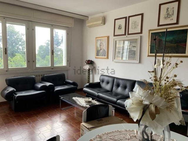 Appartamento in vendita di 130 m² in Via pascoli