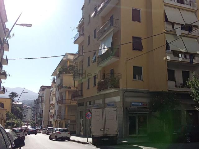 Appartamento in vendita di 130 m² in Via Pasquale Galluppi, 60