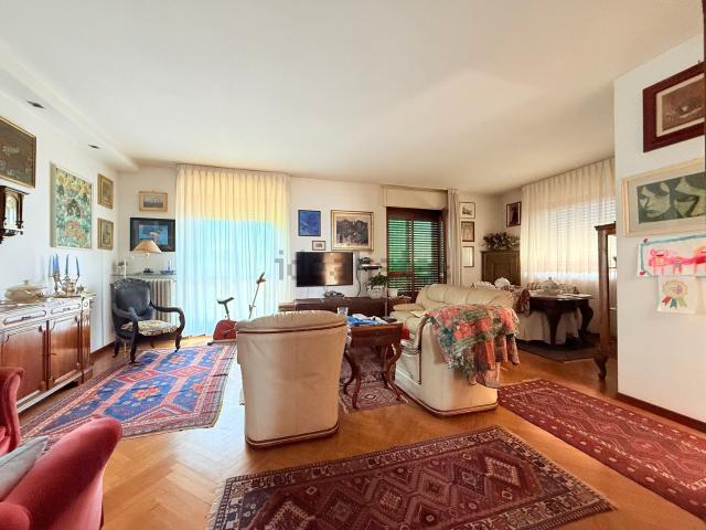 Appartamento in vendita di 130 m² in Via Peppino Sarina