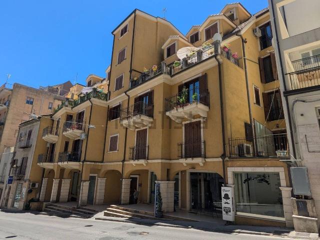 Appartamento in vendita di 130 m² in Via Pergusa, 20