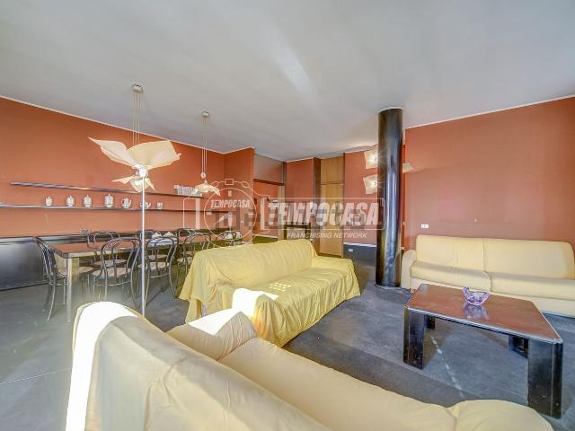 Appartamento in vendita di 130 m² in Via Piave, 50