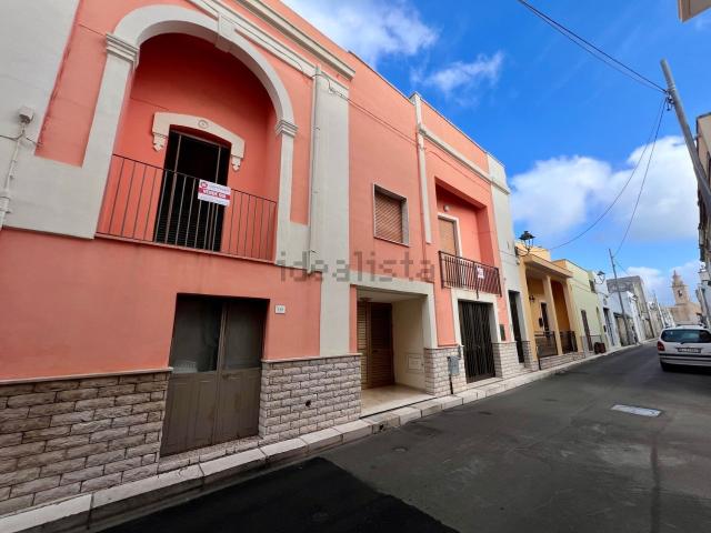 Appartamento in vendita di 130 m² in Via Pigni, 140
