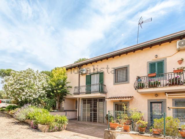 Appartamento in vendita di 130 m² in Via Prato della Corte, 26
