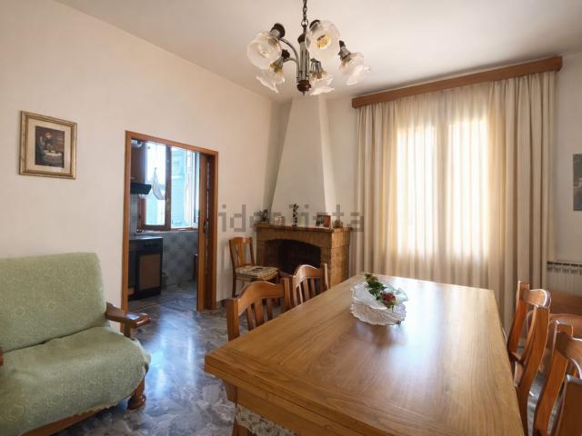 Appartamento in vendita di 130 m² in Via Pratale