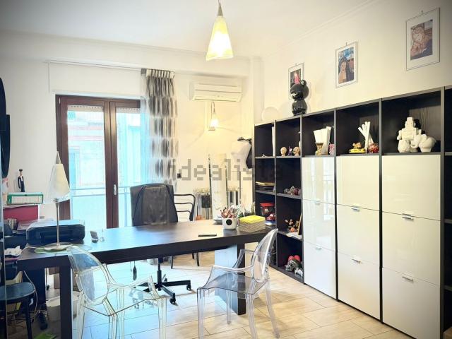 Appartamento in vendita di 130 m² in Via Principe Amedeo, 60