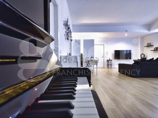 Appartamento in vendita di 130 m² in Via Privata Ludovico Cavaleri, 7