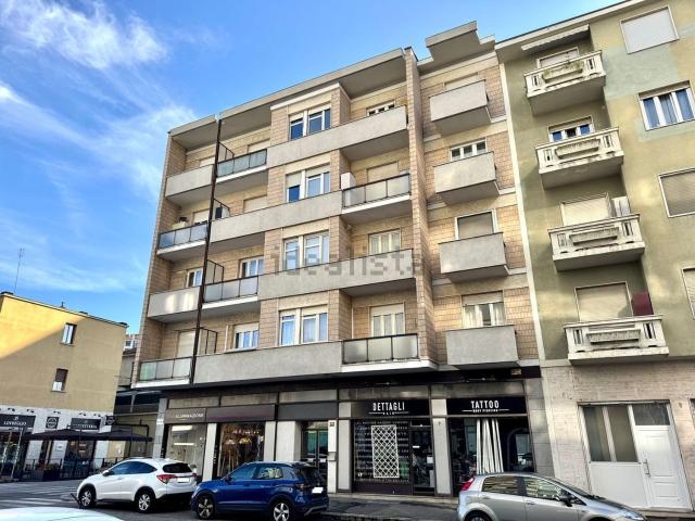 Appartamento in vendita di 130 m² in Via Publio Elvio Pertinace, 33