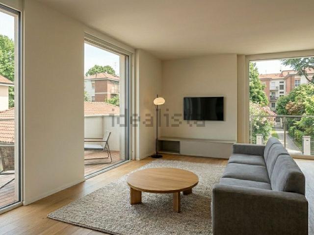 Appartamento in vendita di 130 m² in Via R. Chinnici
