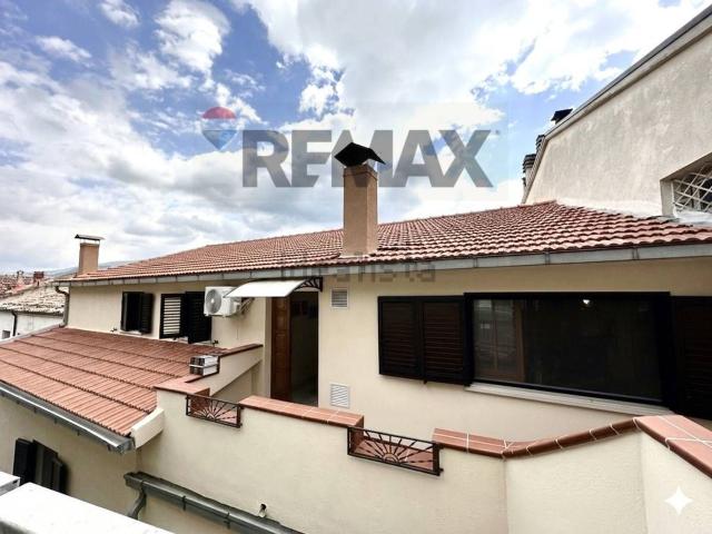Appartamento in vendita di 130 m² in Via Roma, 6