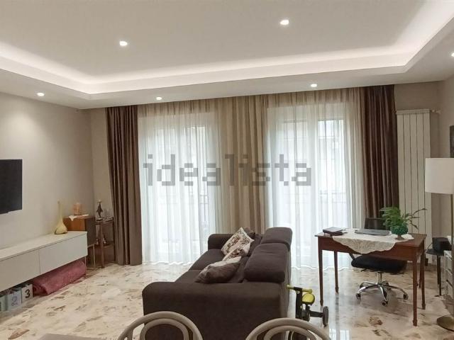 Appartamento in vendita di 130 m² in Via Re Martino, 216
