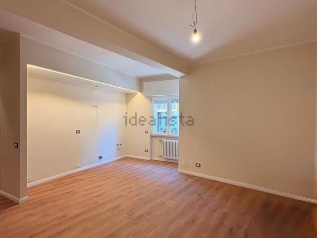 Appartamento in vendita di 130 m² in Via Riccardo Gradassi Luzi, 8