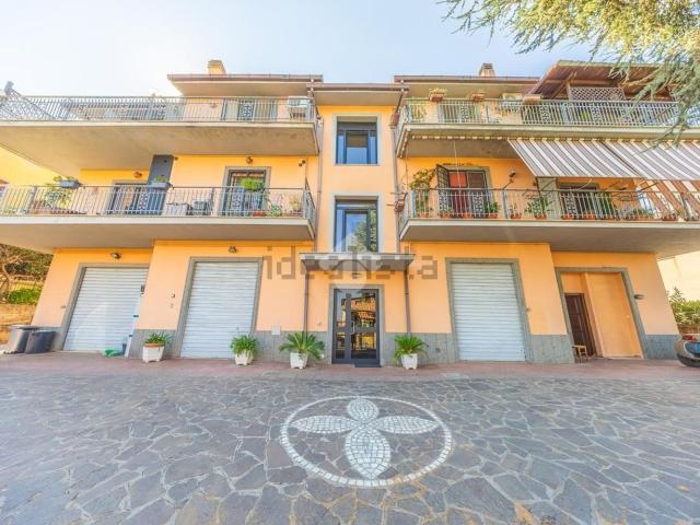 Appartamento in vendita di 130 m² in Via Ripatransone, 1