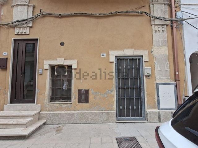 Appartamento in vendita di 130 m² in Via Tenente Occhinegro, 80