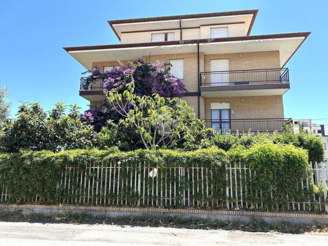 Appartamento in vendita di 130 m² in Via Ticino, 10