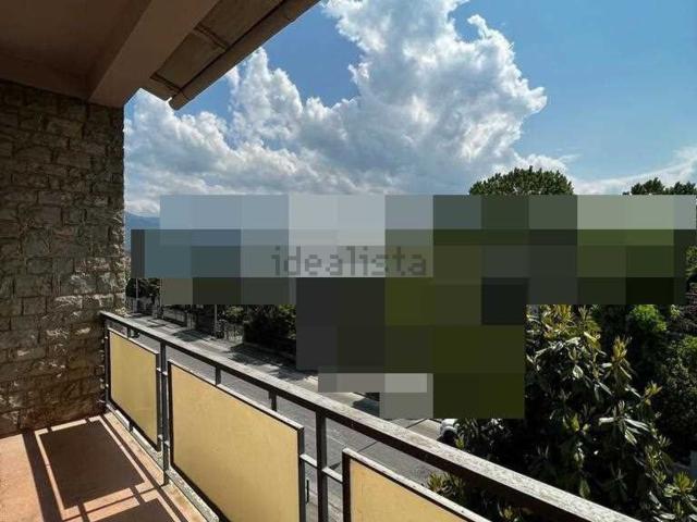 Appartamento in vendita di 130 m² in Via Ticino