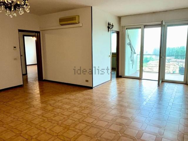 Appartamento in vendita di 130 m² in Via Tignale del Garda
