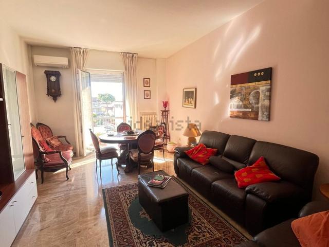 Appartamento in vendita di 130 m² in Via Ubaldo Comandini, 19