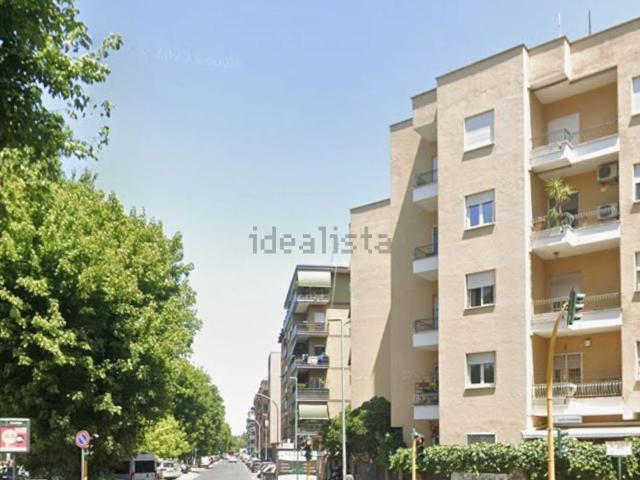 Appartamento in vendita di 130 m² in Via Ugo Ojetti, 374