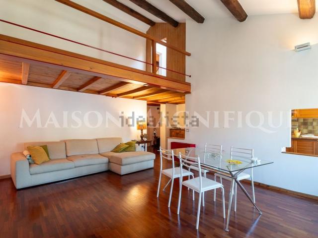 Appartamento in vendita di 130 m² in Via Ugo Bassi