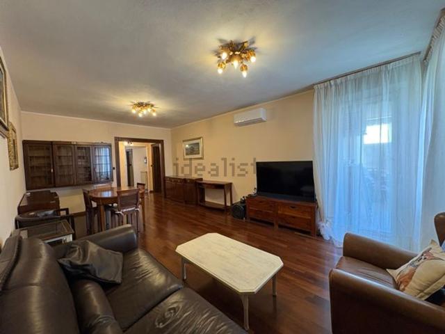 Appartamento in vendita di 130 m² in Via Ugo la Malfa