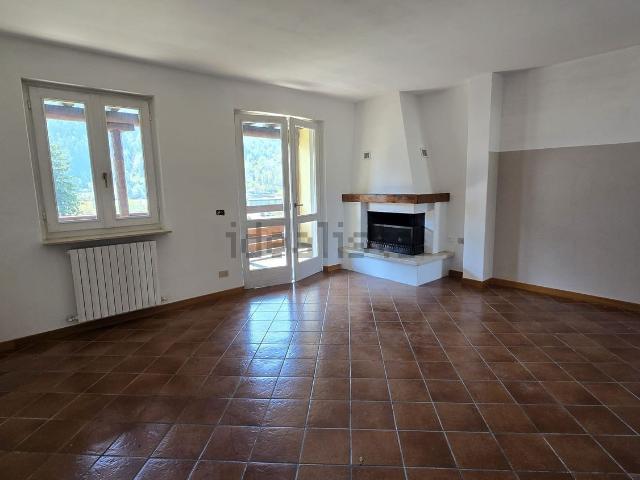 Appartamento in vendita di 130 m² in Via Vogno, 17