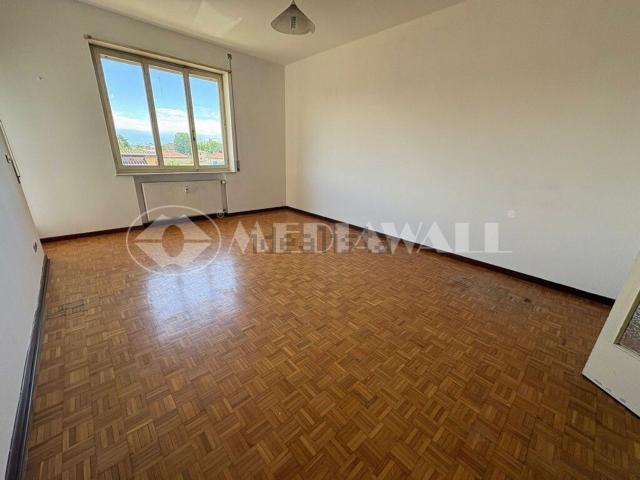 Appartamento in vendita di 130 m² in Via Val D&apos Arzino, 1