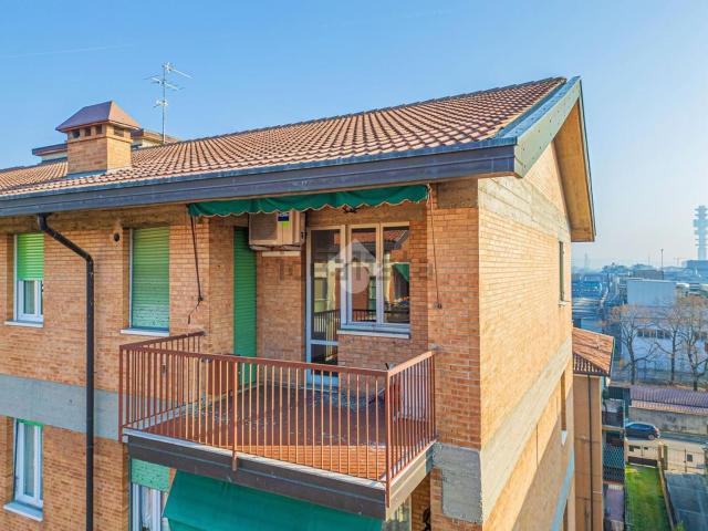 Appartamento in vendita di 130 m² in Via Vittorio Fainelli, 6