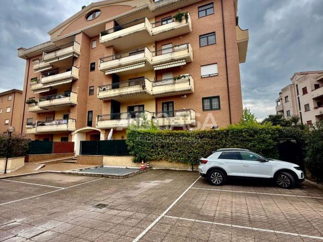 Appartamento in vendita di 130 m² in Via Vittorio Marandola