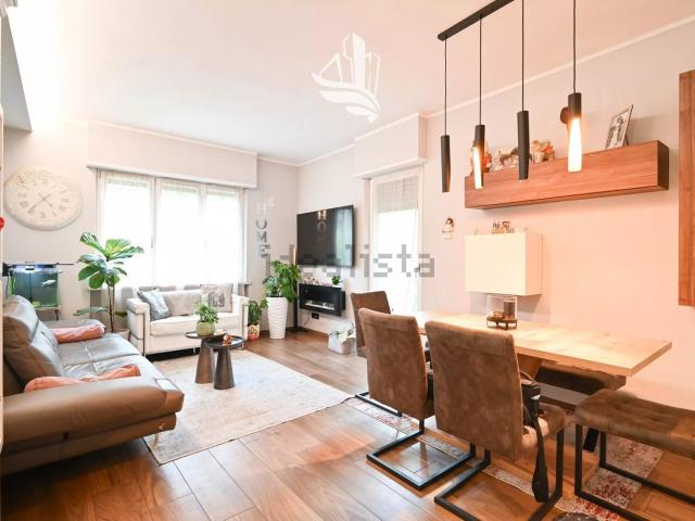 Appartamento in vendita di 130 m² in Via Vittorio Veneto