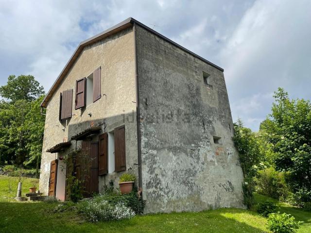 Appartamento in vendita di 130 m² in Via Vignolese