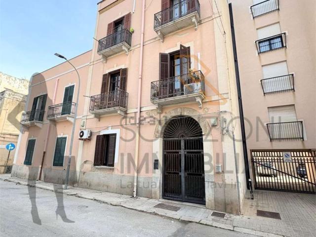 Appartamento in vendita di 130 m² in Via Vincenzo Gioberti, 18