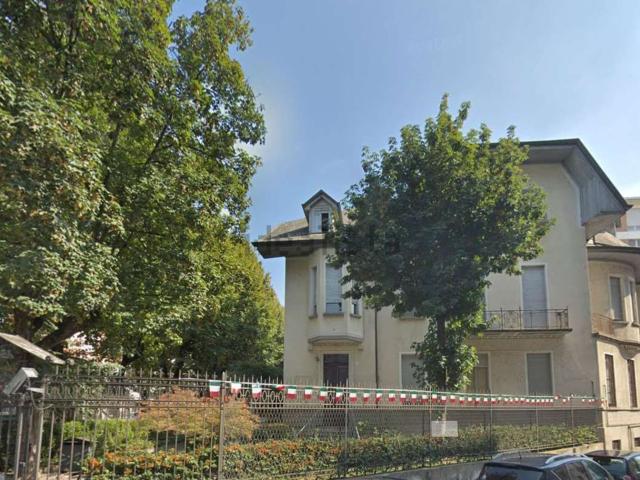 Appartamento in vendita di 130 m² in Via XX Settembre, 2