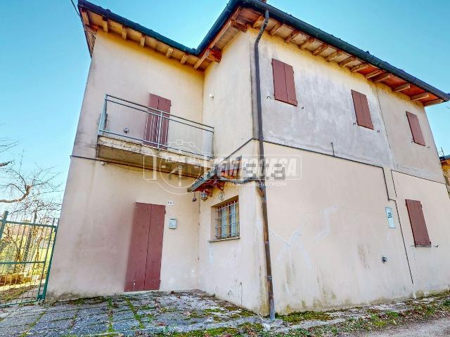Appartamento in vendita di 130 m² in Via Zocchese, 3782
