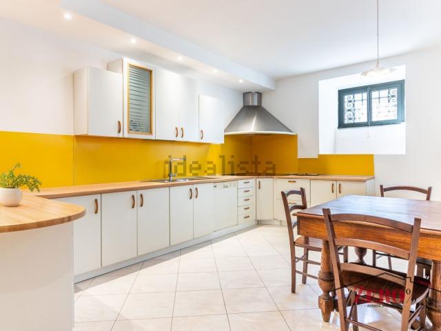 Appartamento in vendita di 130 m² in Via Zezio, 4