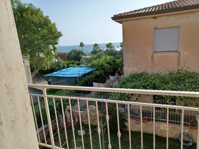 Appartamento in vendita di 130 m² in Viale Aldo Moro, 11