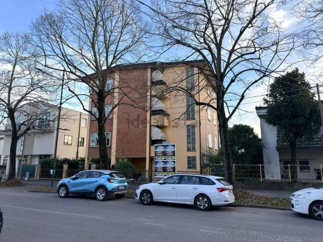 Appartamento in vendita di 130 m² in Viale Benvenuto Tisi da Garofolo