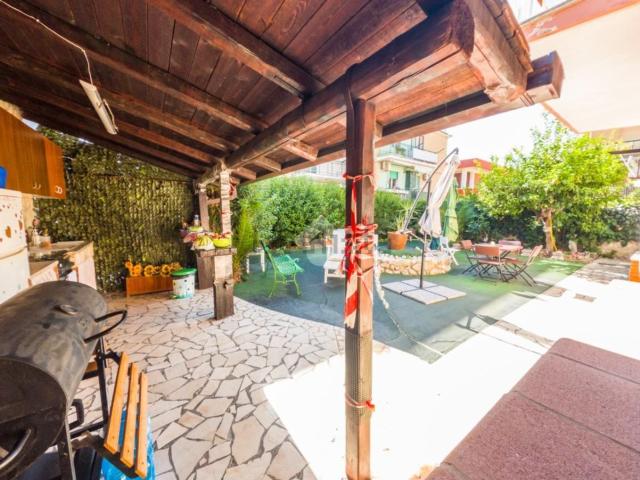 Appartamento in vendita di 130 m² in Viale Cardinale B. della Cueva, 13