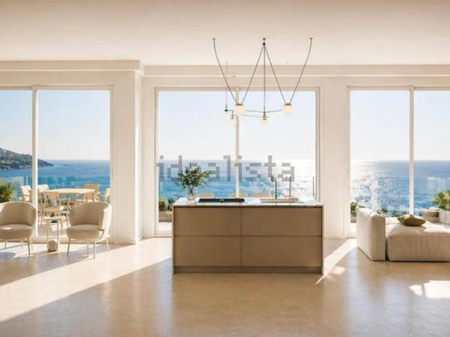 Appartamento in vendita di 130 m² in Viale Carducci