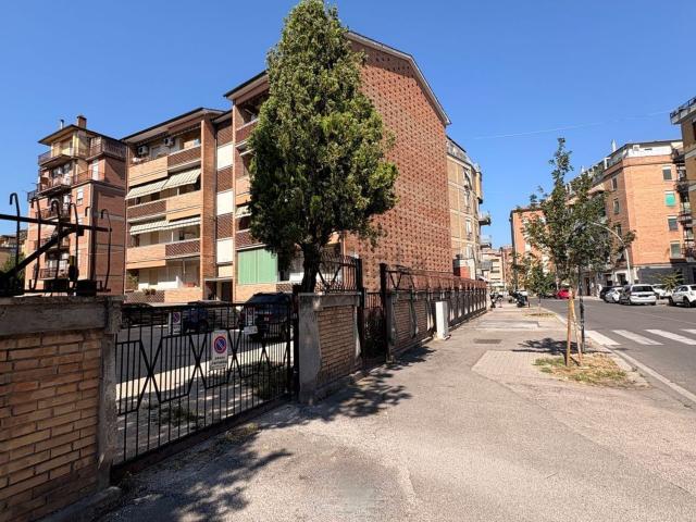 Appartamento in vendita di 130 m² in Viale Cesare Battisti, 118